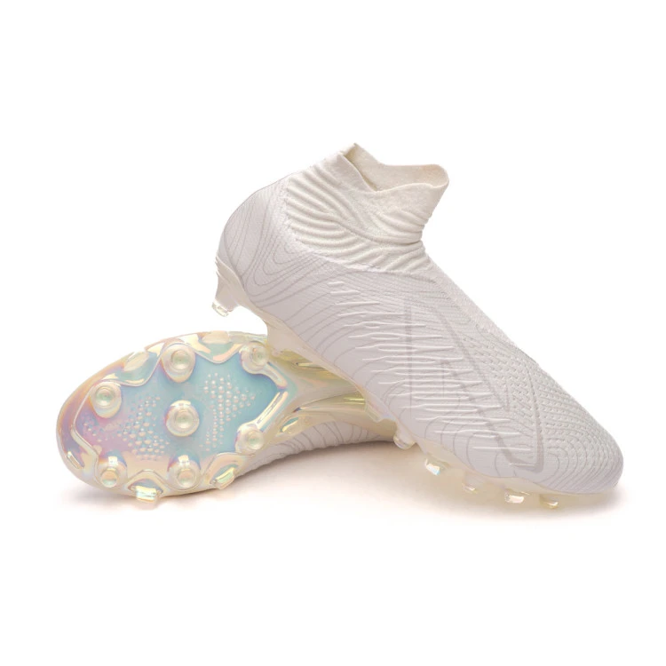 Bota New Balance Tekela V4 Pro FG 1 Bota New Balance Tekela V4 Pro FG