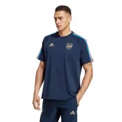 Camiseta Adidas Arsenal FC Fanswear 2022-2023 -JUMA Deporte Comercio camiseta adidas arsenal fc fanswear 2022 2023 collegiate navy 2