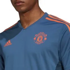 Camiseta Adidas Manchester United FC Training 2022-2023 8 Camiseta Adidas Manchester United FC Training 2022-2023 -JUMA Deporte Comercio camiseta adidas manchester united fc training 2022 2023 crew blue 3