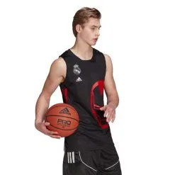 Camiseta Adidas Real Madrid CF Fanswear Avengers -JUMA Deporte Comercio camiseta adidas real madrid fanswear temp. 202122 avengers pack adulto black 4 1