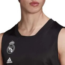 Camiseta Adidas Real Madrid CF Fanswear Avengers -JUMA Deporte Comercio camiseta adidas real madrid fanswear temp. 202122 avengers pack adulto black 5