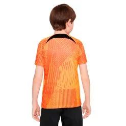 Camiseta Nike Atlético De Madrid Pre-Match 2022-2023 Niño -JUMA Deporte Comercio camiseta nike atletico de madrid pre match 2022 2023 nino laser crimson 1