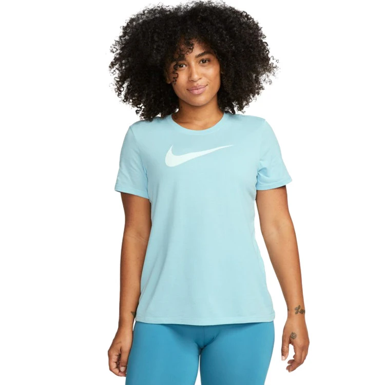 Camiseta Nike Dri-Fit Swoosh Mujer 1 Camiseta Nike Dri-Fit Swoosh Mujer