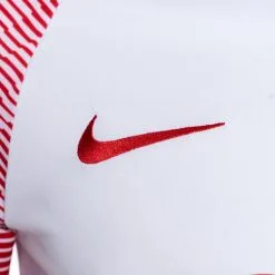 Camiseta Nike RCD Mallorca Tercera Equipación Stadium 2022-2023 Niño 9 Camiseta Nike RCD Mallorca Tercera Equipación Stadium 2022-2023 Niño -JUMA Deporte Comercio camiseta nike rcd mallorca tercera equipacion 2022 2023 nino white university red 3