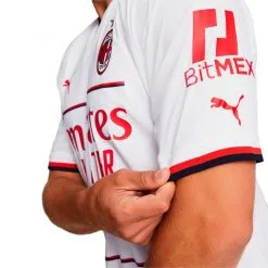 Camiseta Puma AC Milan Segunda Equipación Authentic 2022-2023 -JUMA Deporte Comercio camiseta puma ac milan segunda equipacion match 2022 2023 white tango red 2