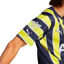 Camiseta Puma Fenerbahçe SK Primera Equipación Replica 2022-2023 -JUMA Deporte Comercio camiseta puma fenerbahce sk primera equipacion 2022 2023 medieval blue blazing yellow 3