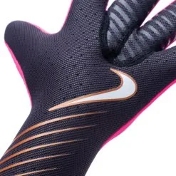 Guante Nike Mercurial Touch Elite 9 Guante Nike Mercurial Touch Elite -JUMA Deporte Comercio guante nike mercurial touch elite cave purple pink blast white 4