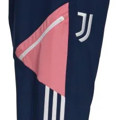 Pantalón Largo Adidas Juventus FC Pre-Match 2022-2023 -JUMA Deporte Comercio pantalon largo adidas juventus fc pre match 2022 2023 night indigo 3