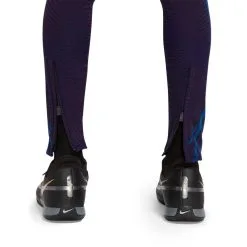 Pantalón Largo Nike Brasil Training Mundial Qatar 2022 5 Pantalón Largo Nike Brasil Training Mundial Qatar 2022 -JUMA Deporte Comercio pantalon largo nike brasil training mundial qatar 2022 blackened blue coastal blue 2