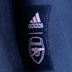 Sudadera Adidas Arsenal FC Fanswear 2022-2023 6 Sudadera Adidas Arsenal FC Fanswear 2022-2023 -JUMA Deporte Comercio sudadera adidas arsenal fc fanswear 2022 2023 collegiate navy 2