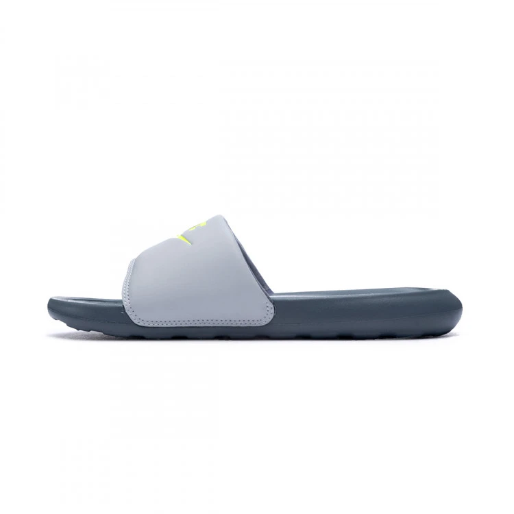 Chanclas Nike Victori One 3 Chanclas Nike Victori One - Imagen 3