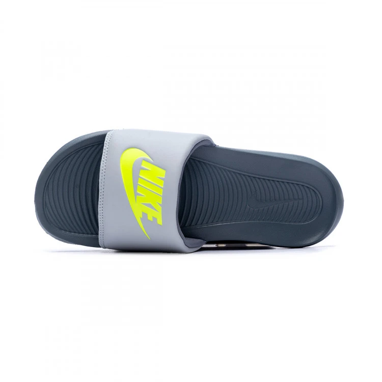 Chanclas Nike Victori One 5 Chanclas Nike Victori One - Imagen 5