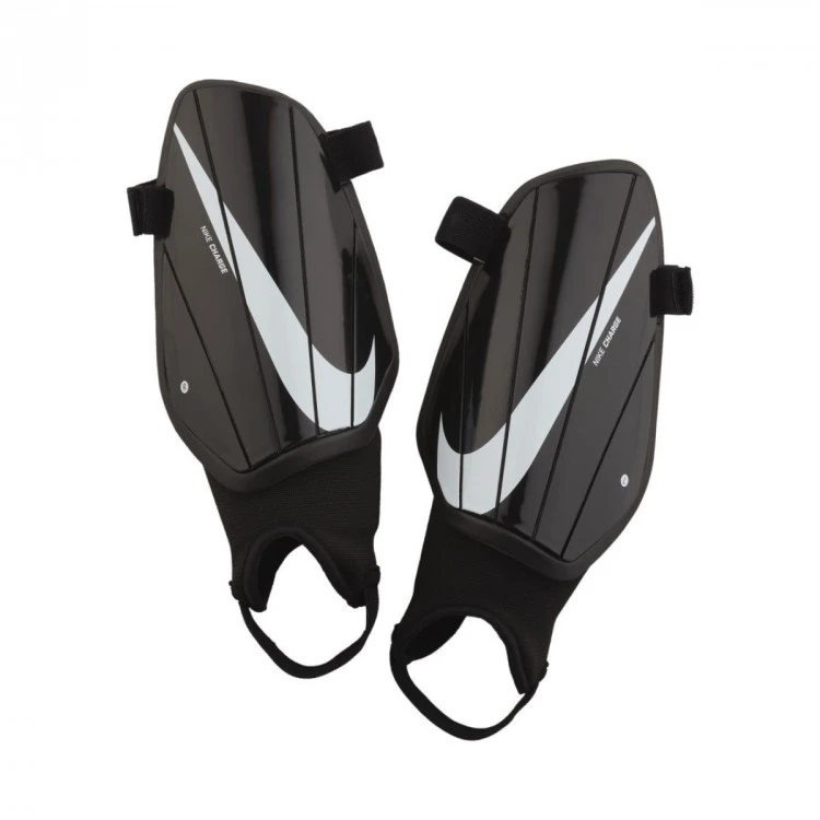 Espinillera Nike Charge 1 Espinillera Nike Charge
